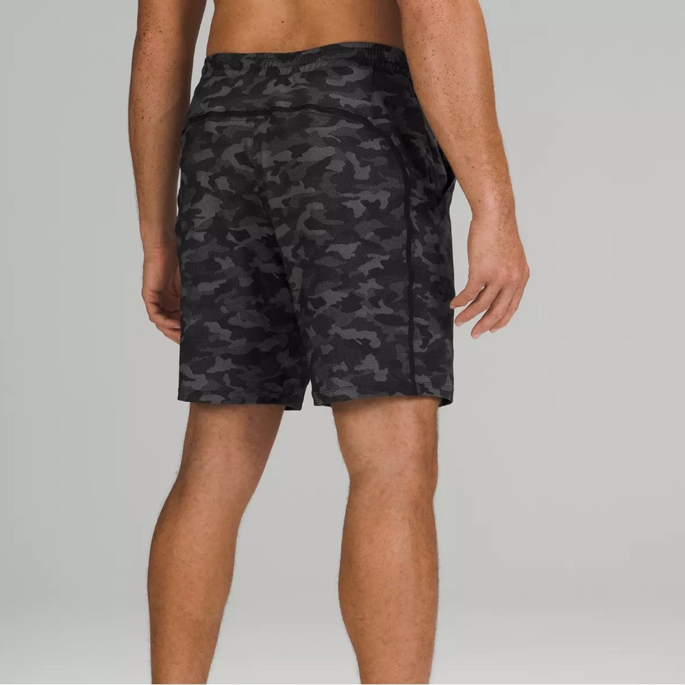 Lululemon Camouflage Pace Breaker Lined 9” Athletic Shorts Size Large